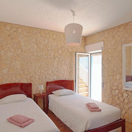 Guesthouse Peixinho บูร์เกา ภายนอก รูปภาพ