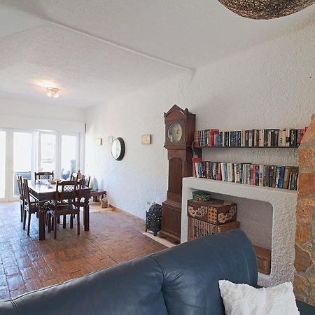 Guesthouse Peixinho บูร์เกา ภายนอก รูปภาพ